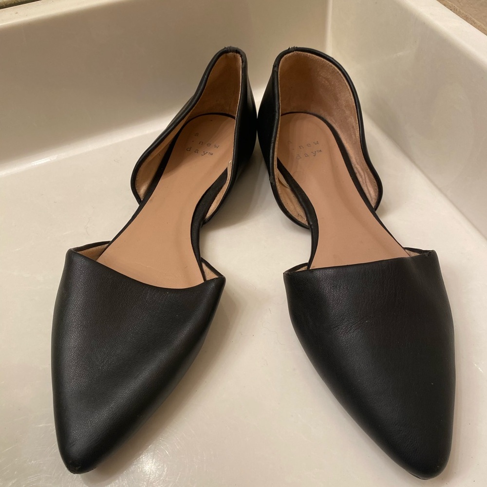 Elegant Black Women's Flats